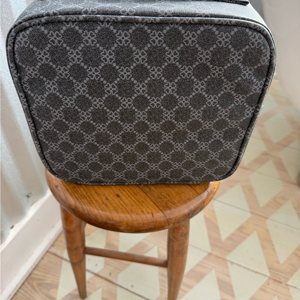 Makeup Vanity Case - image 7